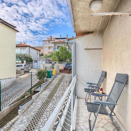 Apartman Andi Pula Exterior foto