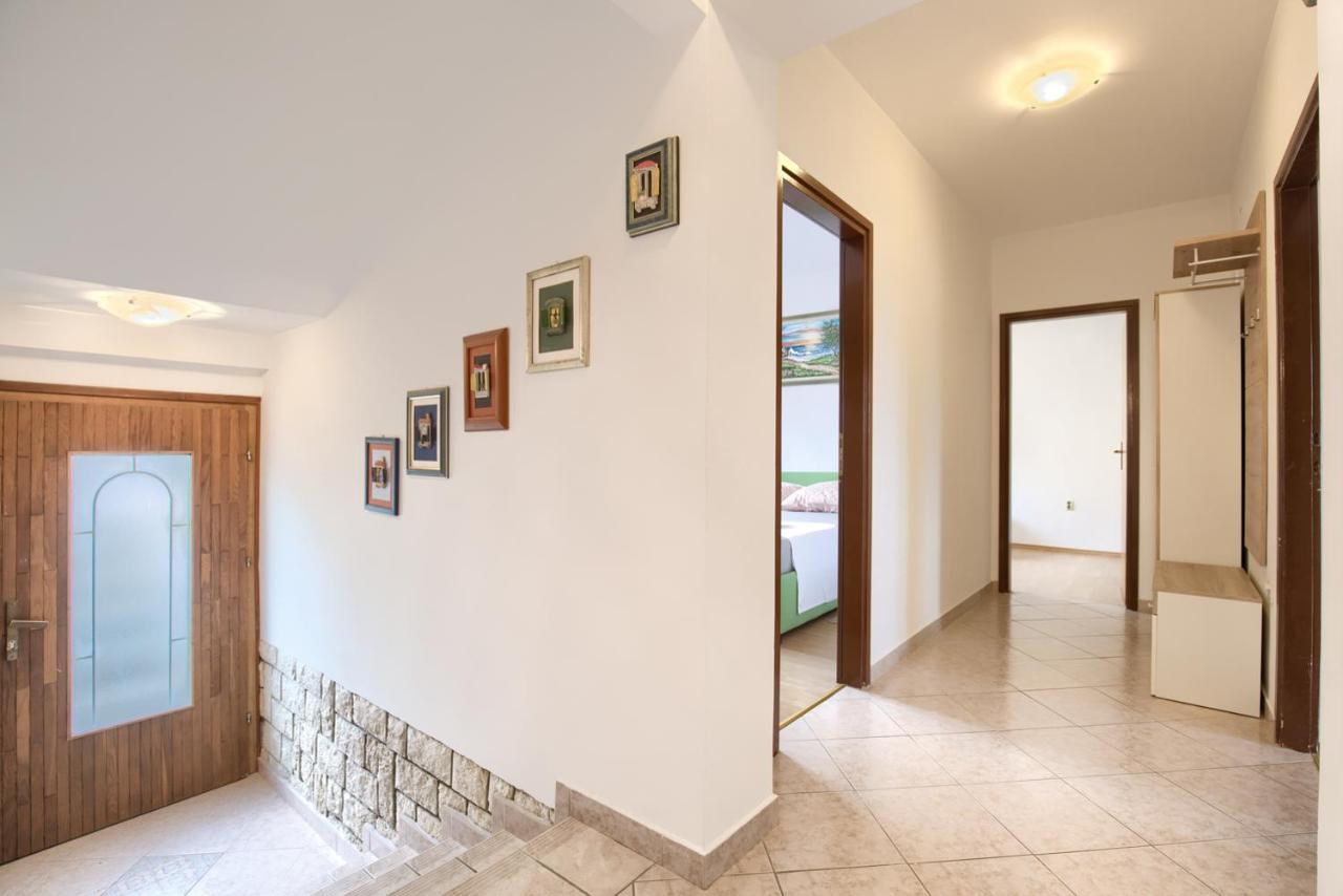 Apartman Andi Pula Exterior foto