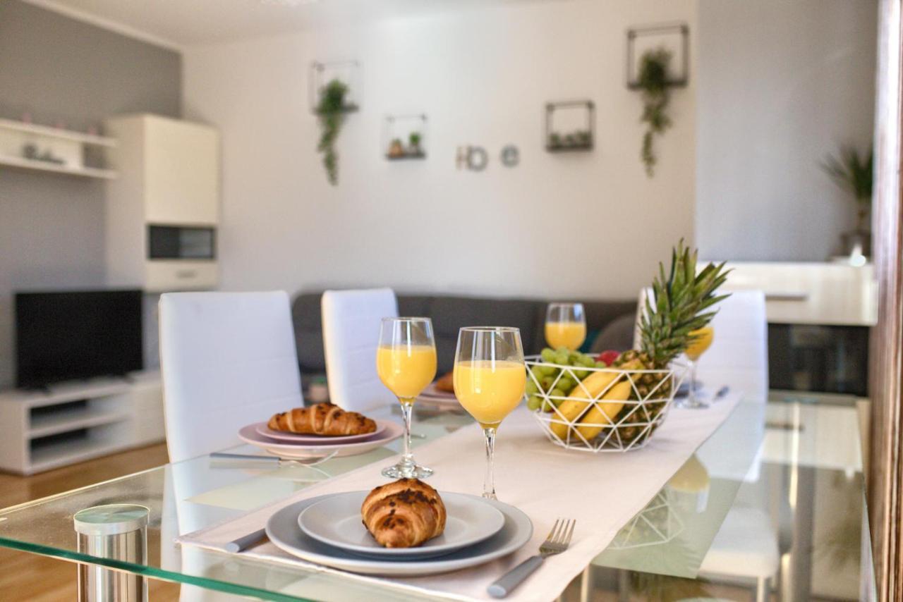 Apartman Andi Pula Exterior foto
